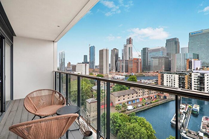 1 Bedroom Flat To Rent In Horizons Tower, Yabsley Street, E14