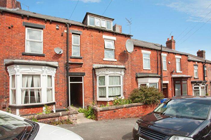 4 Bedroom Terraced House For Sale In Idsworth Road, Sheffield, S5