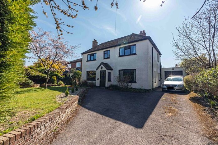 4 Bedroom Detached House For Sale In New Street, Ash, CT3