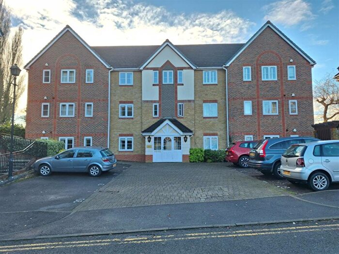 2 Bedroom Flat To Rent In Tamesis Place, Patrick Road, RG4