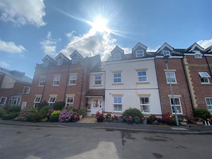1 Bedroom Retirement Property To Rent In Stokes Mews Newent, GL18