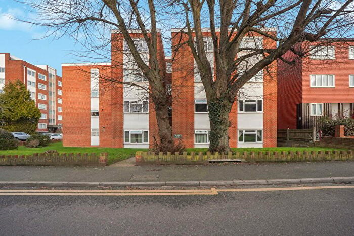 1 Bedroom Flat For Sale In Clarendon Road, Wallington, SM6