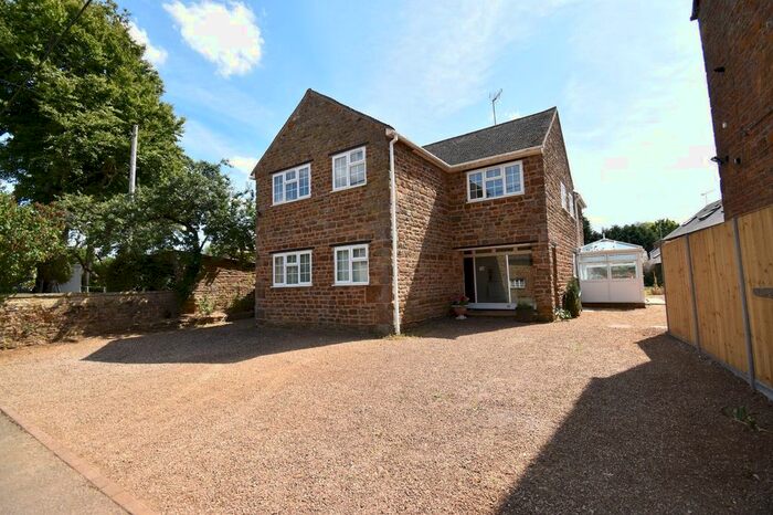 4 Bedroom Detached House To Rent In Bell Lane, Byfield, Daventry, NN11