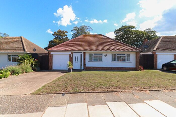 3 Bedroom Bungalow For Sale In St. Michaels Avenue, Margate, Kent, CT9