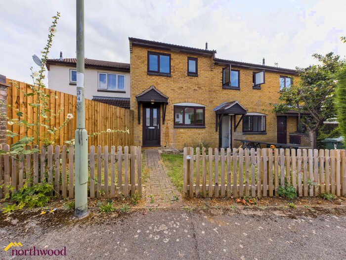 2 Bedroom Terraced House To Rent In Sussex Drive, Banbury, OX16