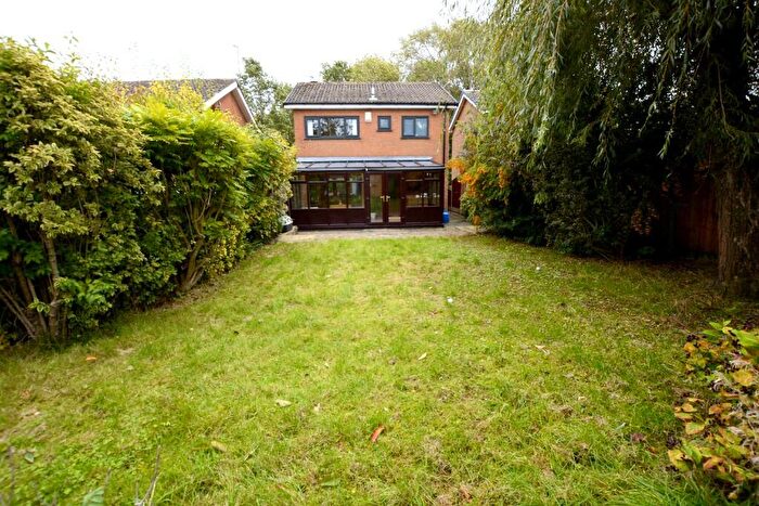 3 Bedroom Detached House For Sale In Valley Grove, Denton, , Greater Manchester, M34