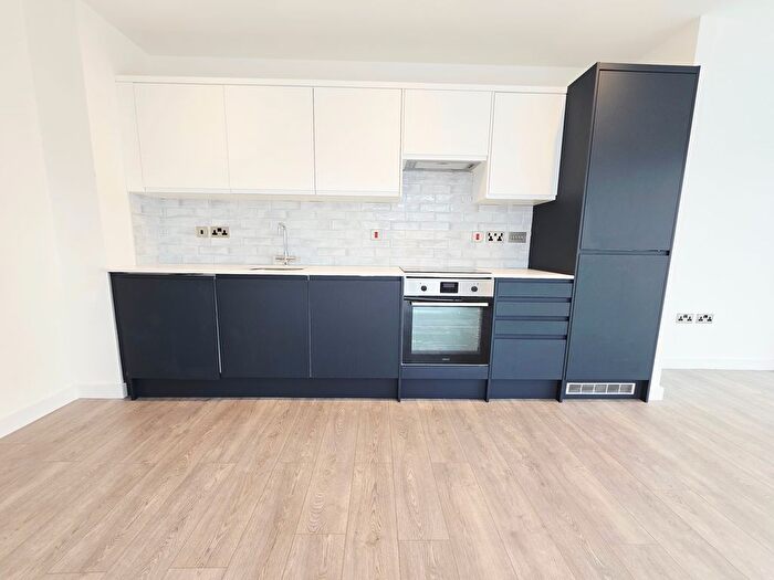 2 Bedroom Flat To Rent In High Mead, Harrow, HA1