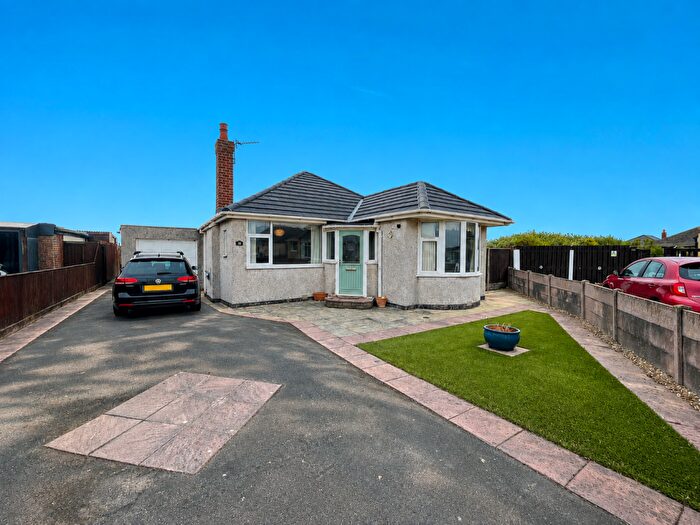 3 Bedroom Bungalow For Sale In Green Drive, Cleveleys, FY5