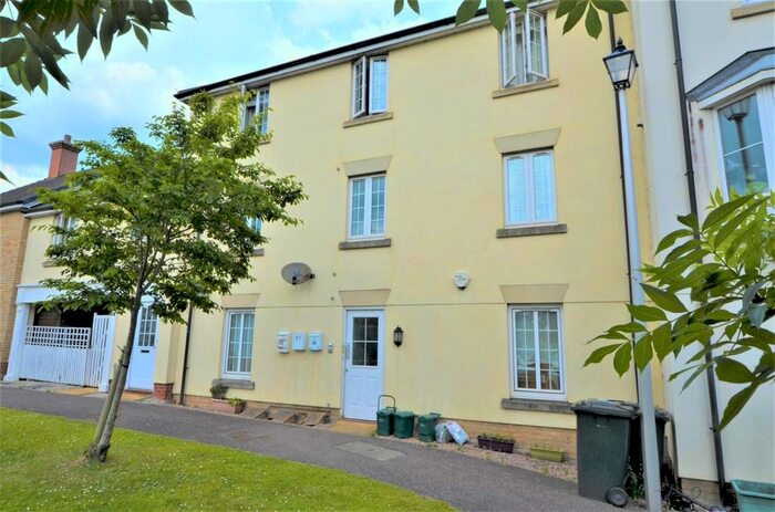 2 Bedroom Flat To Rent In Westaway Heights, Barnstaple, EX31