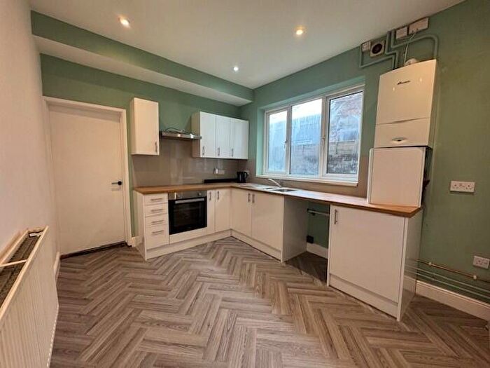 4 Bedroom Terraced House To Rent In Stamshaw Road, Portsmouth, PO2