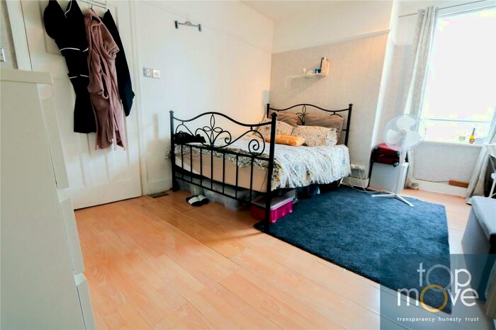 Property To Rent In Stanton Road, Croydon, CR0