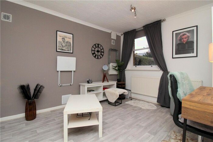 Studio To Rent In Sutherland Road, Ealing, W13