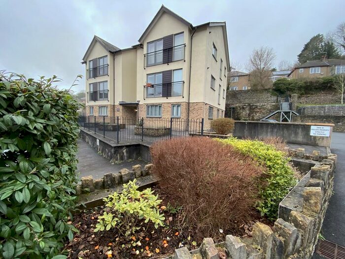 2 Bedroom Apartment To Rent In Tavistock, PL19