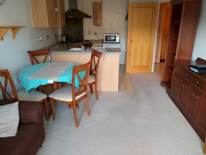1 Bedroom Block Of Flats To Rent In Deanery Road, Bristol, BS1