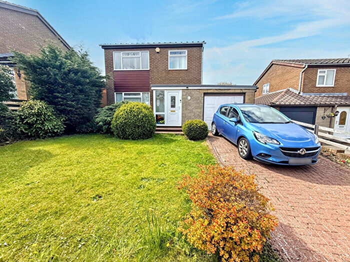 3 Bedroom Detached House For Sale In Thistledon Avenue, Whickham, Newcastle Upon Tyne, Tyne And Wear, NE16