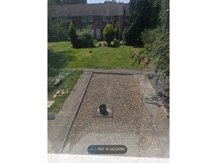 2 Bedroom Semi-Detached House To Rent In Convent Court, Hull, HU5