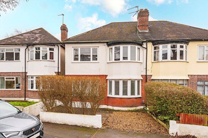 2 Bedroom Flat For Sale In Natal Road, Streatham, SW16