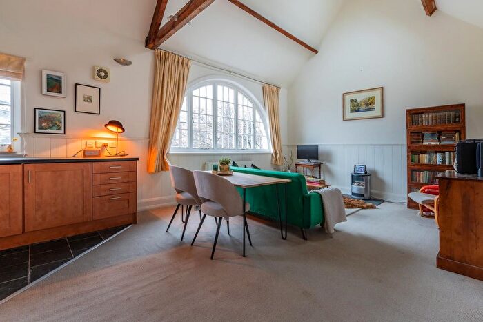 1 Bedroom Flat For Sale In Woodland Place, Penarth, CF64