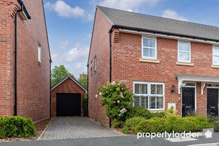 3 Bedroom Semi-Detached House For Sale In Flag Cutters Way, Horsford, NR10