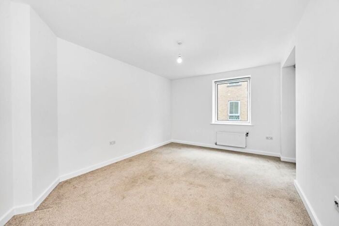 2 Bedroom Flat To Rent In Avener House, Hatcliffe Street, London, SE10