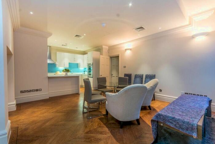 2 Bedroom Flat To Rent In South Audley Street, London, W1K