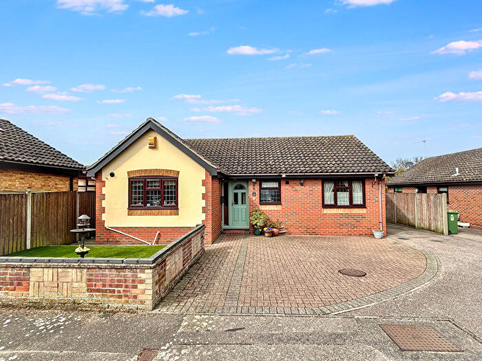 2 Bedroom Detached Bungalow For Sale In East Anglian Way, Gorleston, NR31