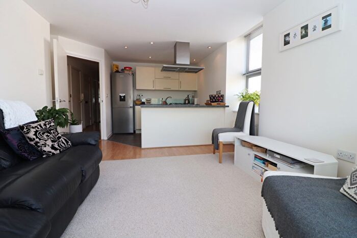 2 Bedroom Flat To Rent In Baddow Road, Chelmsford, CM2