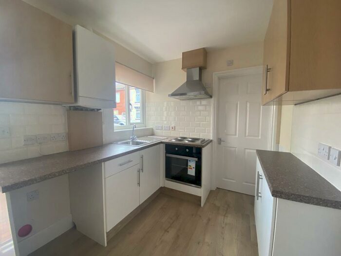 2 Bedroom Apartment To Rent In New Road, Portsmouth, PO2