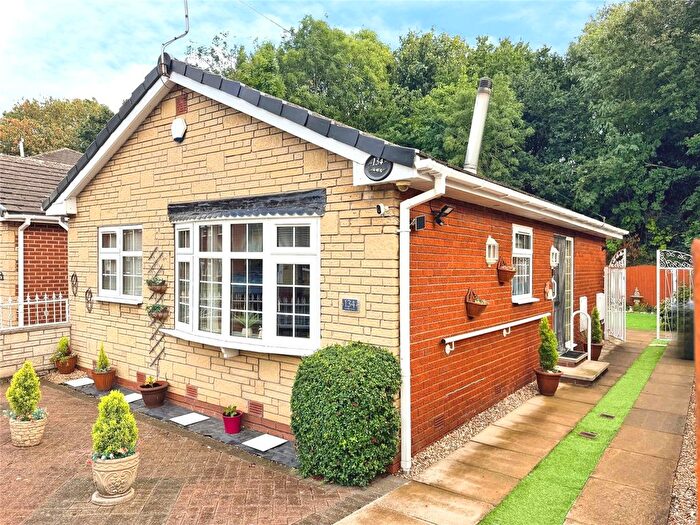 2 Bedroom Bungalow For Sale In Arden Gate, Doncaster, DN4