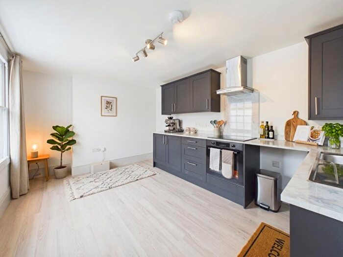 1 Bedroom Apartment To Rent In London Road, Gloucester, GL1