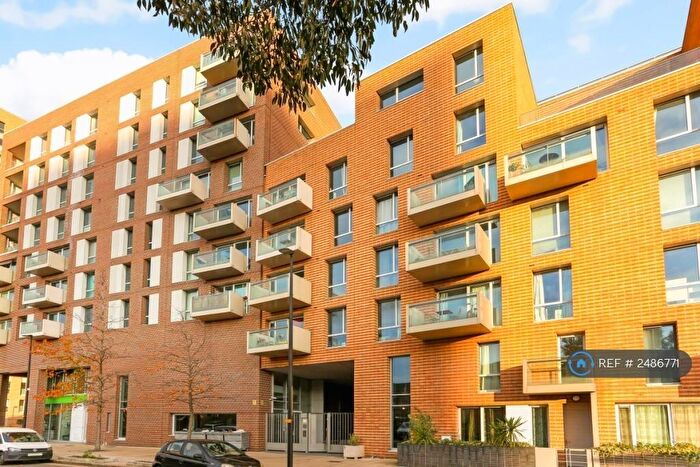 2 Bedroom Flat To Rent In Devons Road, London, E3