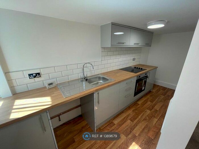 3 Bedroom Terraced House To Rent In East Parade, Sowerby Bridge, HX6