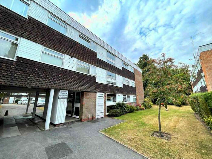 2 Bedroom Apartment To Rent In Blossomfield Road, Solihull, B91
