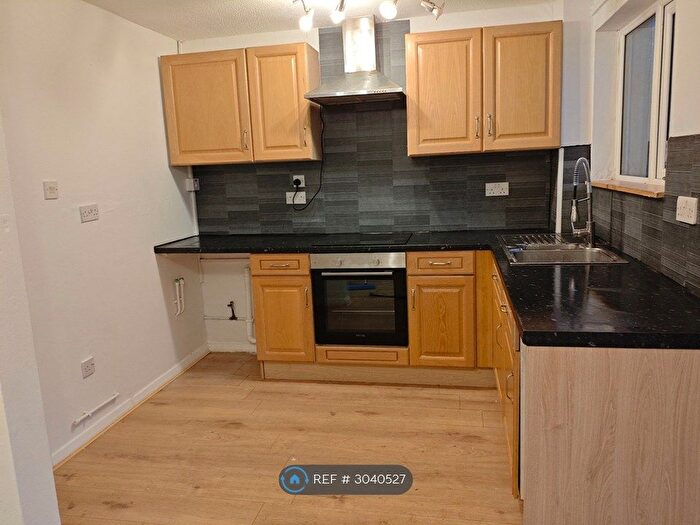 3 Bedroom Terraced House To Rent In Brookfurlong, Peterborough, PE3