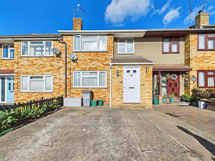 3 Bedroom Terraced House For Sale In Gloucester Avenue, Chelmsford, CM2