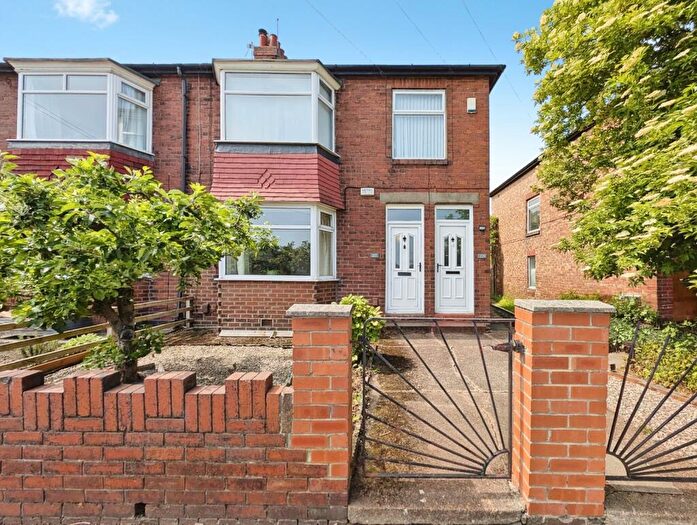2 Bedroom Flat For Sale In Addycombe Terrace, Newcastle Upon Tyne, Tyne And Wear, NE6