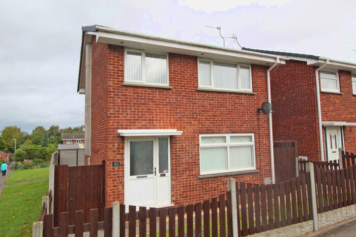 3 Bedroom Semi-Detached House To Rent In Rochester Close, Worksop, S81