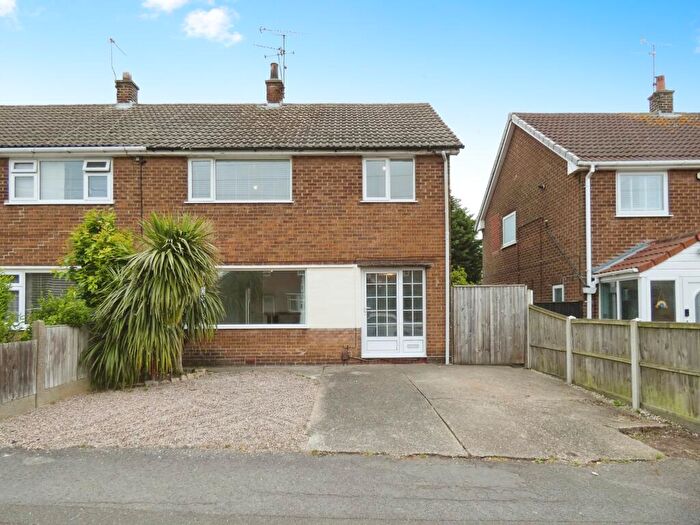 3 Bedroom Semi-Detached House To Rent In First Avenue, Clipstone, NG21