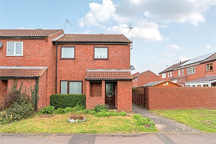 3 Bedroom Semi Detached House For Sale In George Dowty Drive, Northway, Tewkesbury, GL20