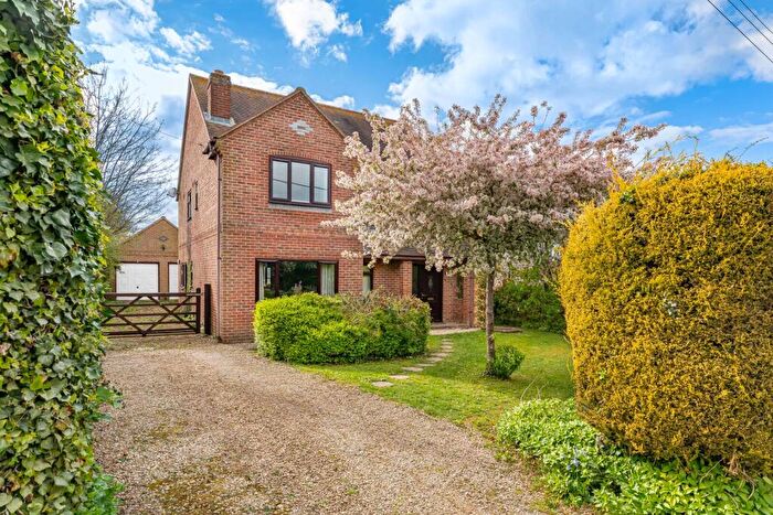 5 Bedroom Detached House For Sale In Larkhill, Wantage, Oxfordshire, OX12