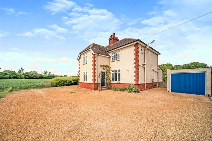 4 Bedroom Detached House For Sale In Horsefair Lane, Odell, Bedford, MK43