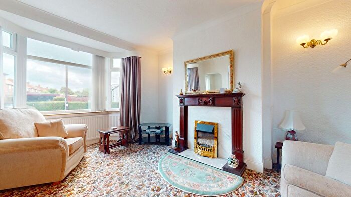 2 Bedroom End Of Terrace House For Sale In Horsley Vale, South Shields, Tyne And Wear, NE34