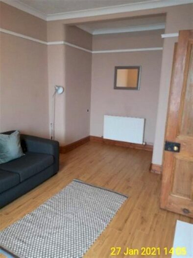 1 Bedroom Flat To Rent In Starbank Road, Edinburgh, EH5