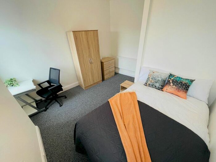 1 Bedroom Property To Rent In Princes Road, Hartshill, Stoke-On-Trent, ST4