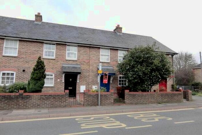 2 Bedroom Terraced House To Rent In Arbour Lane, Chelmsford, CM1