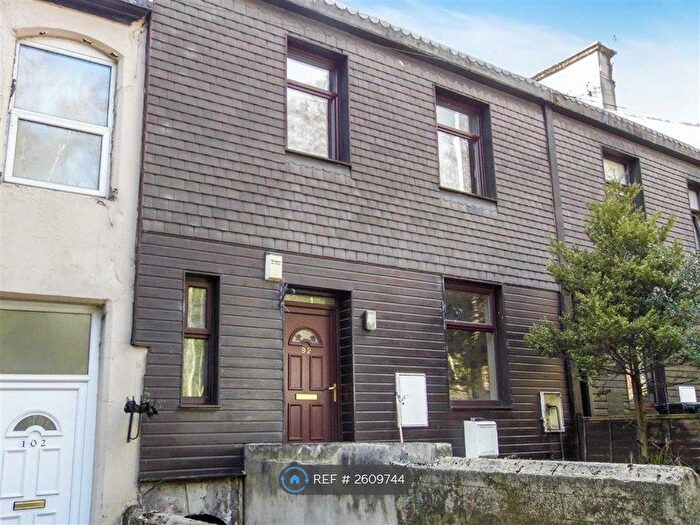 2 Bedroom Terraced House To Rent In Gledholt Bank, Huddersfield, HD1