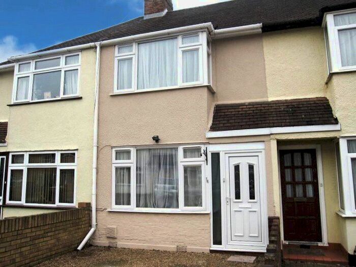 2 Bedroom Terraced House To Rent In Clandon Avenue, Egham, Surrey, TW20