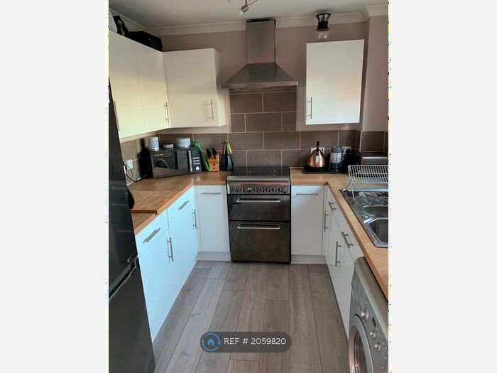 2 Bedroom Terraced House To Rent In Kent Road, Pudsey, LS28