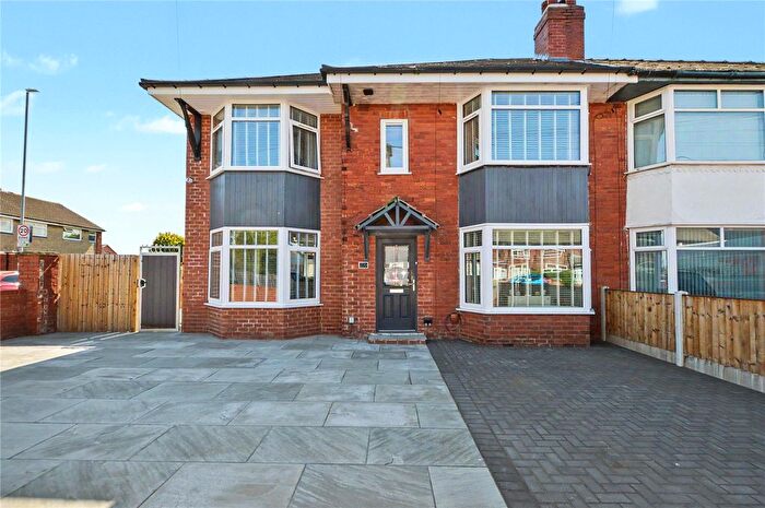 5 Bedroom Semi Detached House For Sale In Wood Lane, Rothwell, Leeds, West Yorkshire, LS26