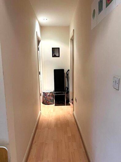1 Bedroom Flat To Rent In Hatfield Road, London, E15